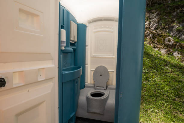 Portable bathroom rental in Renville, MN